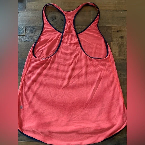 Lululemon Tank - Picture 2 of 4